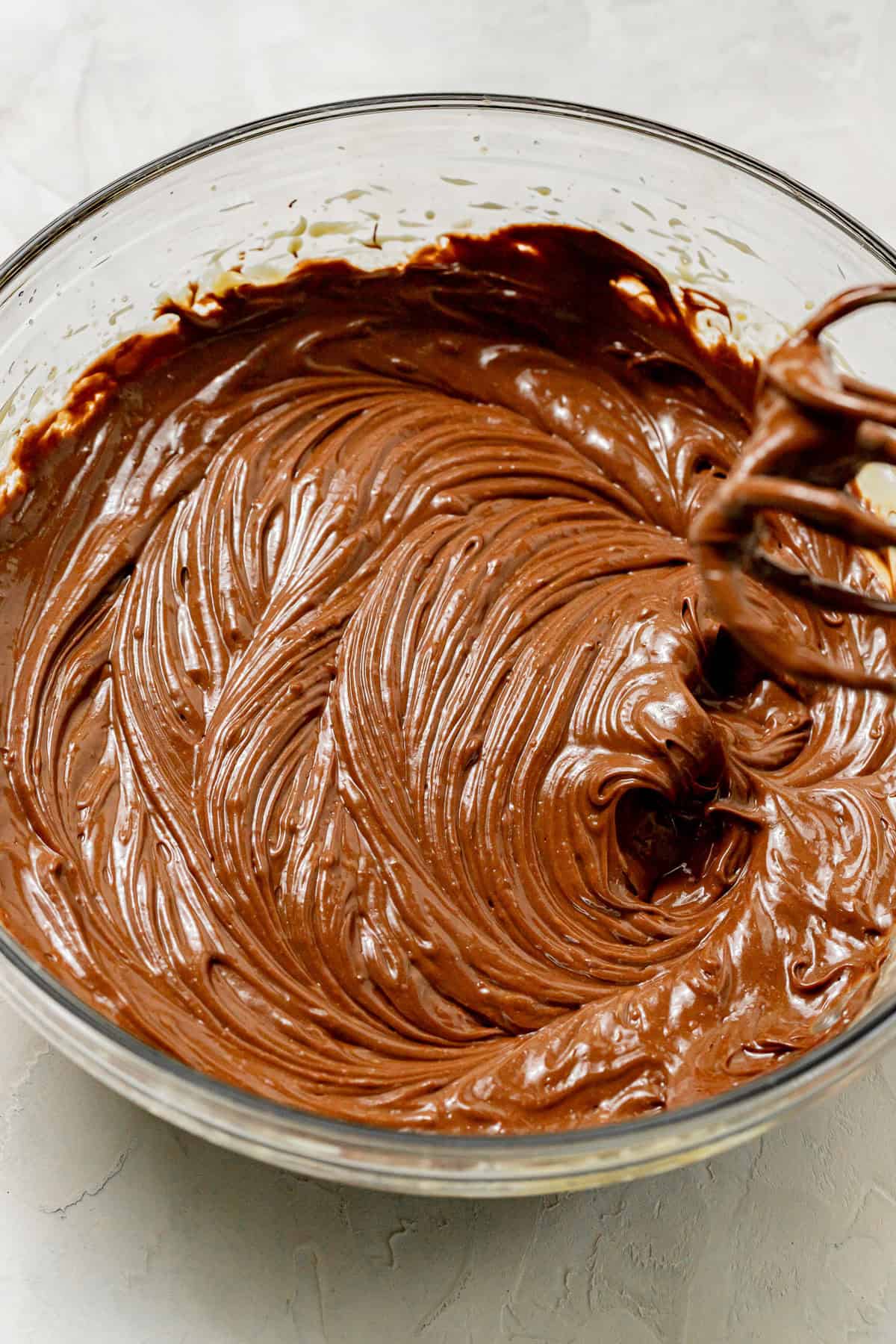 buttercream in bowl.