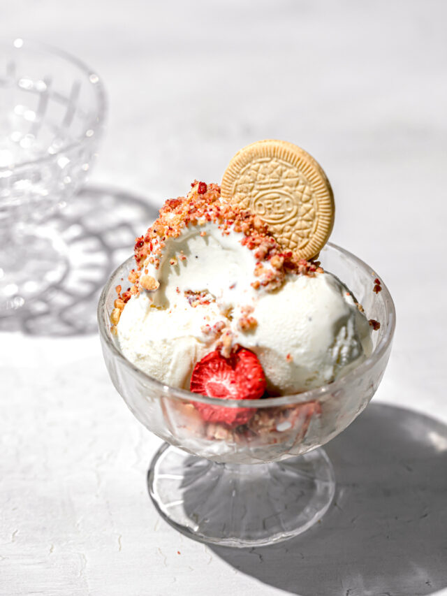 No Churn Strawberry Cheesecake Ice Cream Sloane's Table