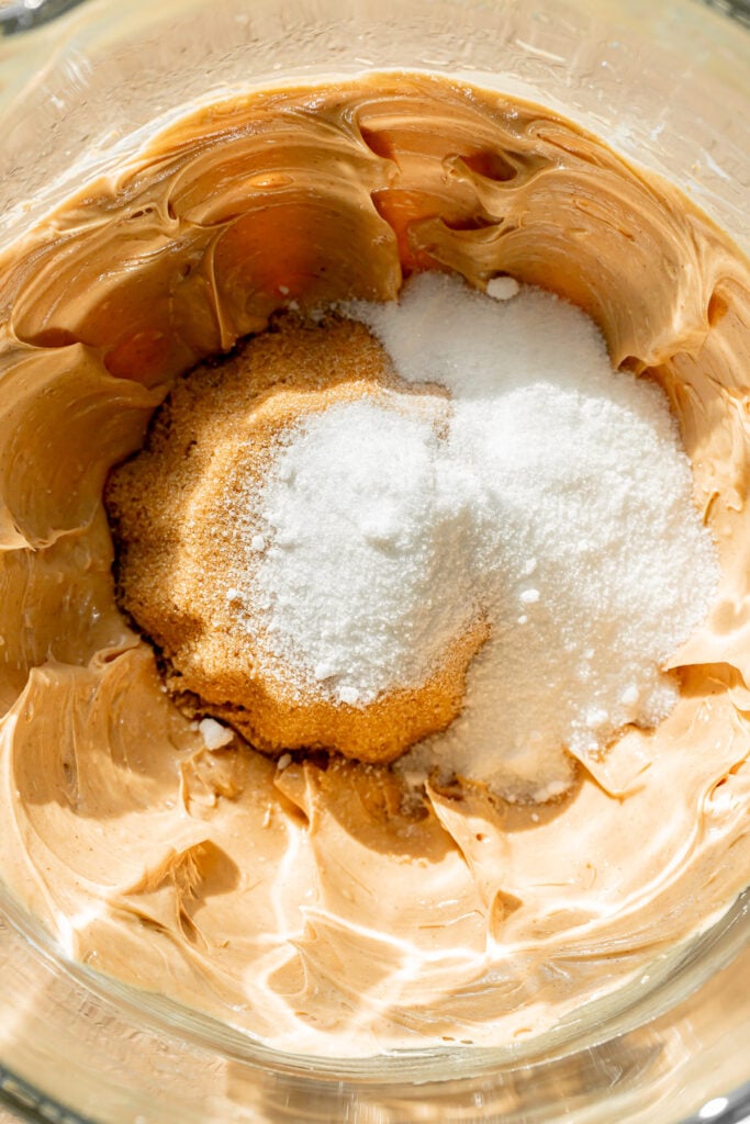 sugars in bowl.