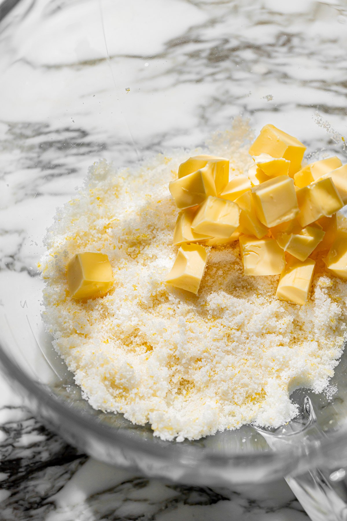lemon sugar and butter in bowl.