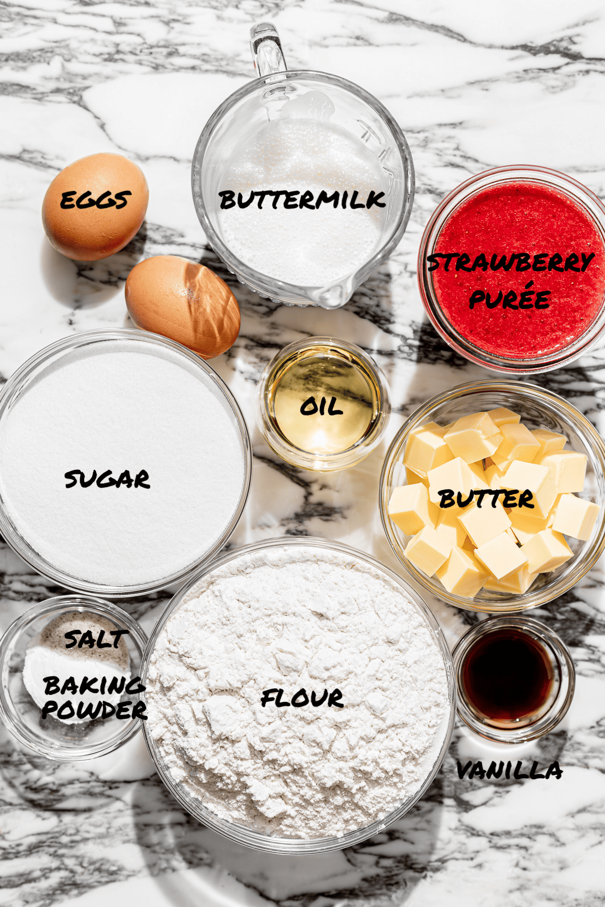 ingredients for the strawberry crunch cake.