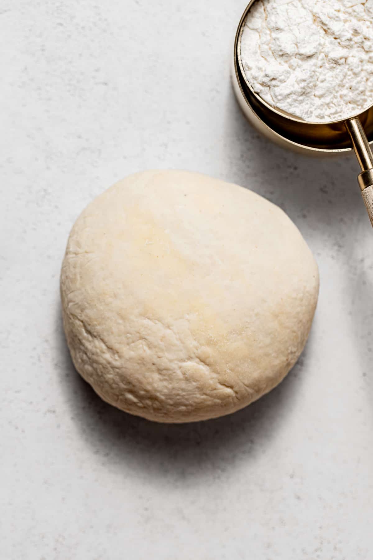 pie dough shaped into disk.