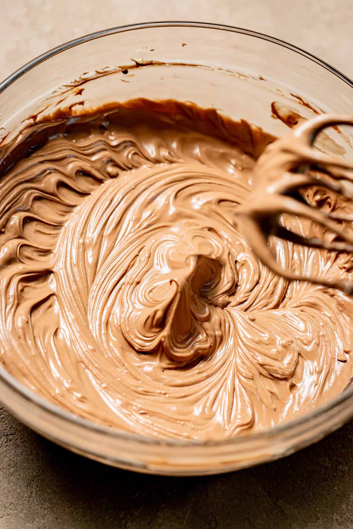 nutella frosting in bowl.