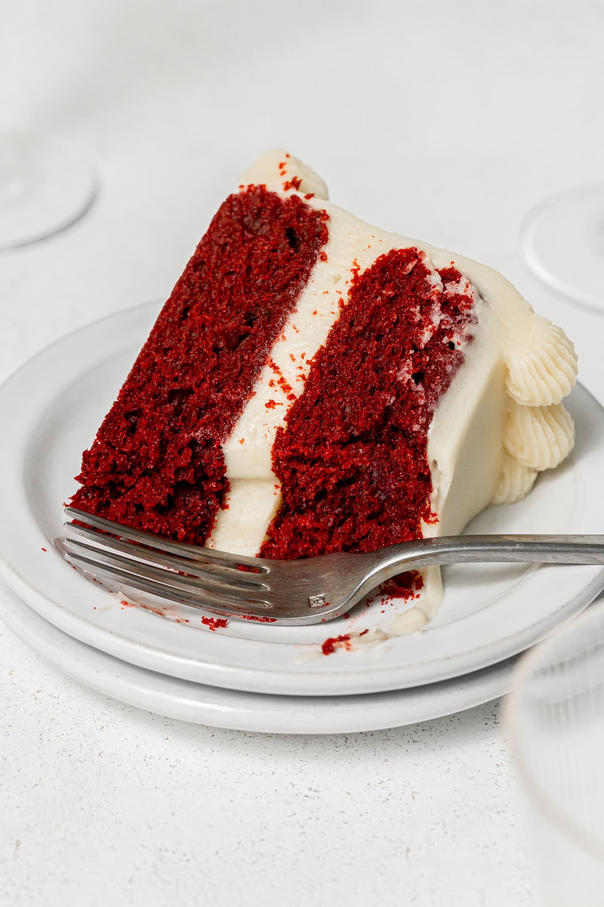 slice of cake on plate.