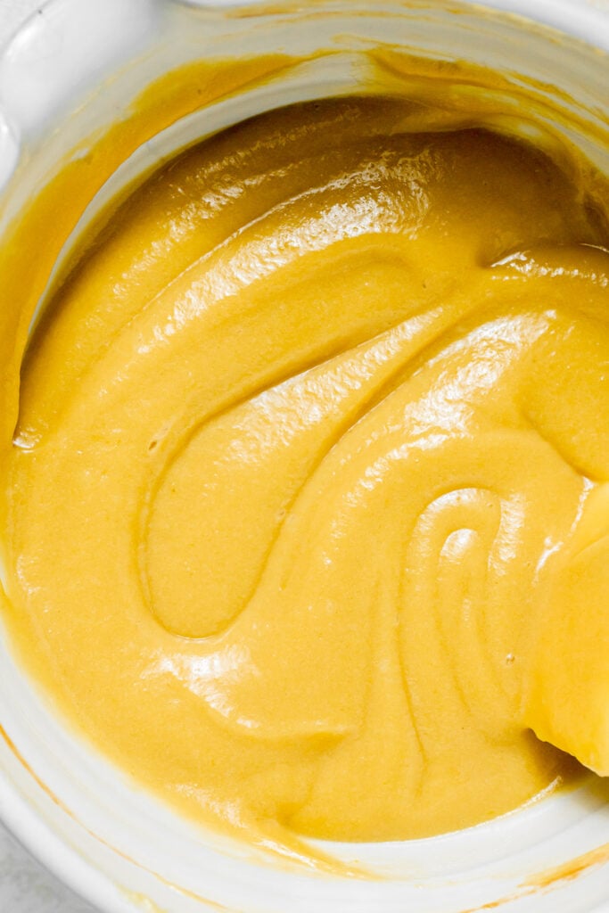 banana milk pastry cream in bowl.