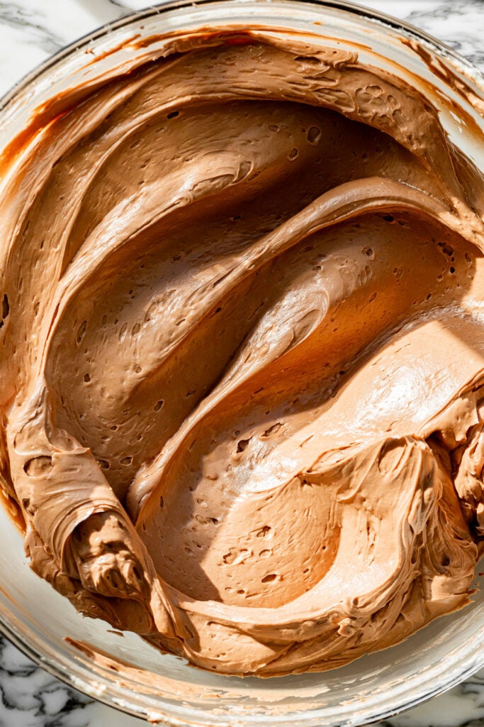 buttercream in bowl.