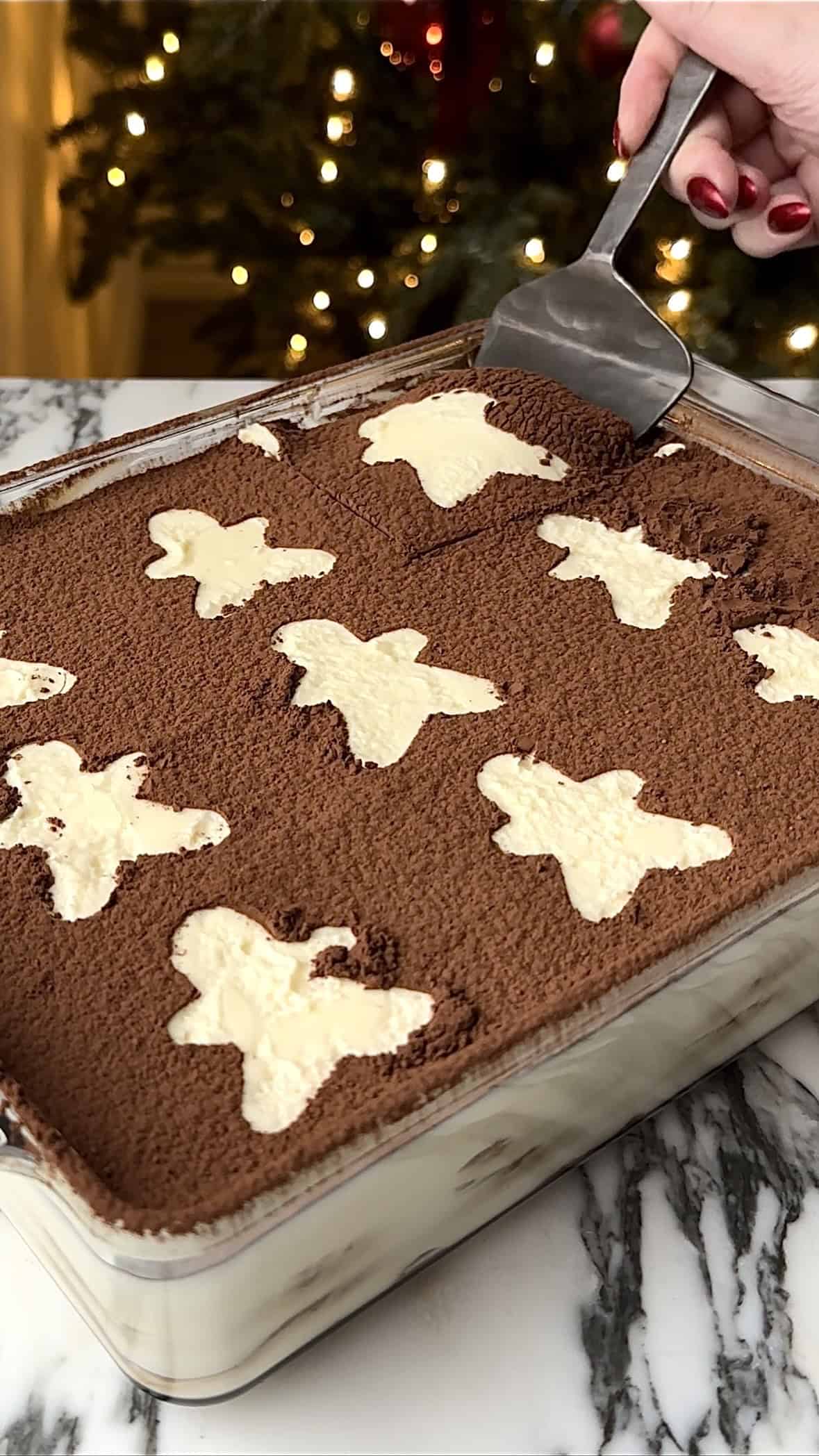 Gingersnap Tiramisu in glass dish.