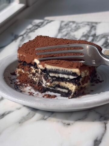 oreo tiramisu on plate.